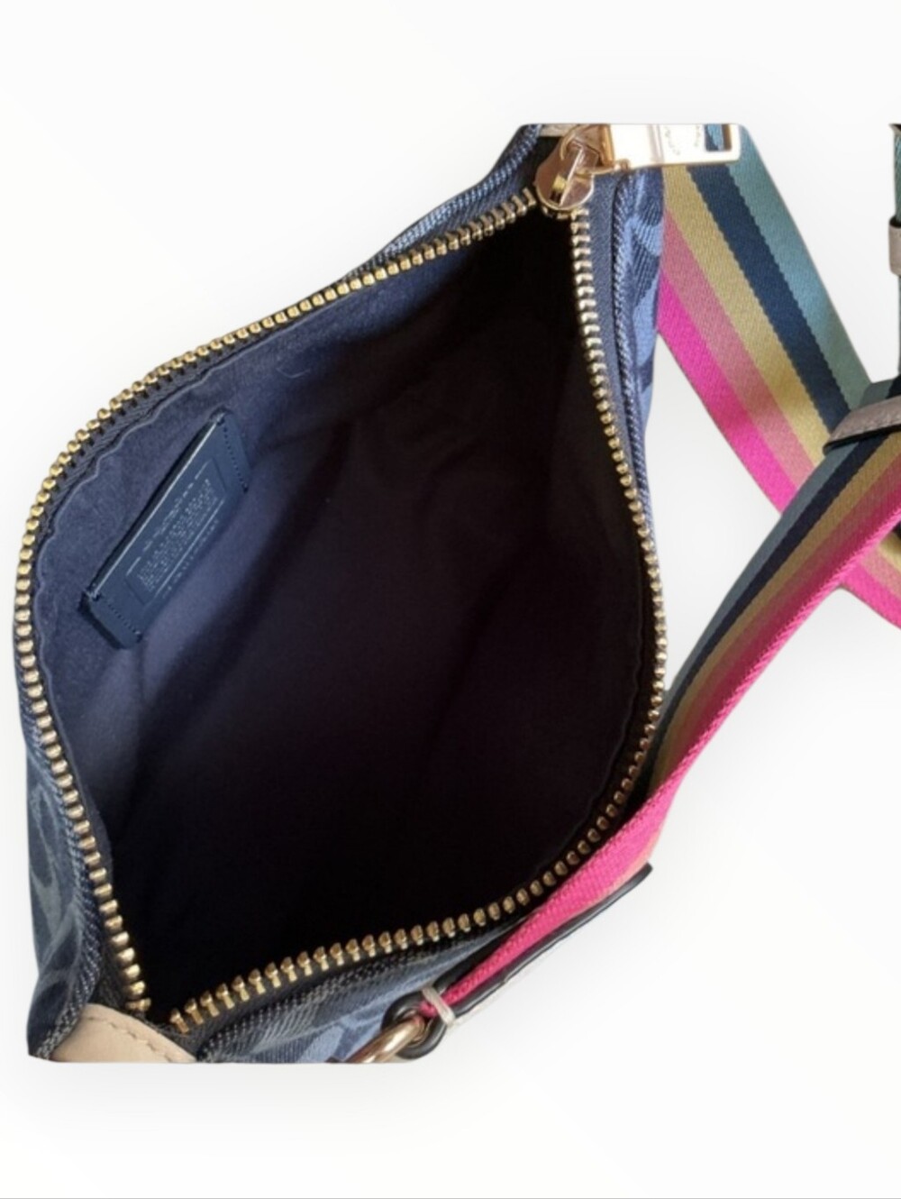 Coach Denim Crossbody Bag in Signature Jacquard- EUC - Picture 6 of 7